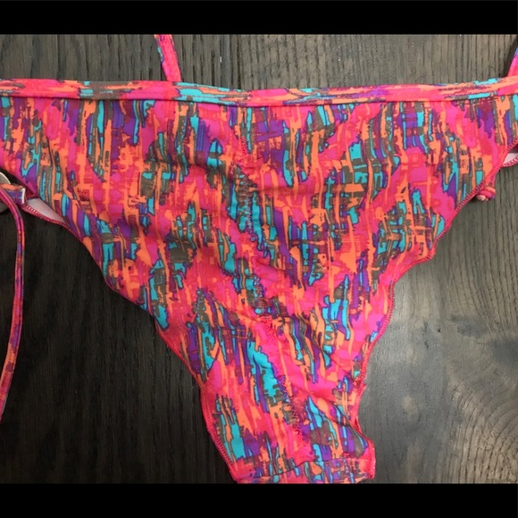 2-piece bikini - Picture 3 of 3